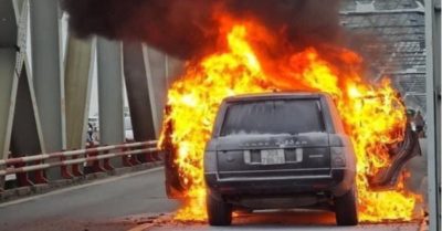 Danh tính tài xế xe Range Rover bốc cháy dữ dội trên cầu Chương Dương