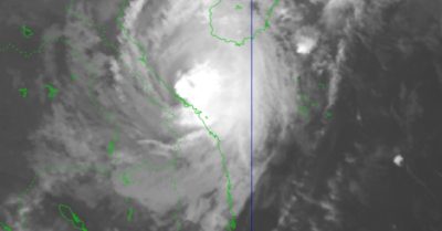 Bão số 13 bị vỡ cấu trúc, giảm cấp trước lúc lao vào Hà Tĩnh-Thừa Thiên Huế