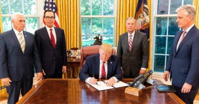 ‘Giăng bẫy lớn’ với Sắc lệnh từ 2018: TT Trump sẽ tóm gọn Big Tech, Big Media và phe Dân chủ?