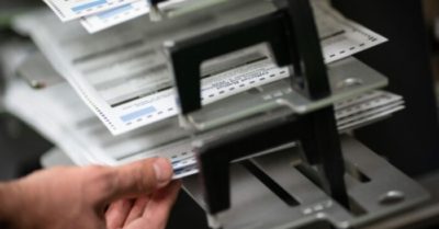 Kiểm lại phiếu, bang Wisconsin phát hiện một loạt phiếu bầu bị bỏ sót