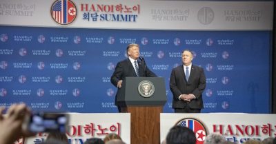 Chính quyền Trump không ngừng đối kháng với Trung Quốc
