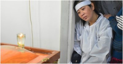 Nước lũ quá mạnh, “Chỉ một phút tuột tay, chồng cùng hai con đã không còn nữa” – người vợ nói trong đau đớn