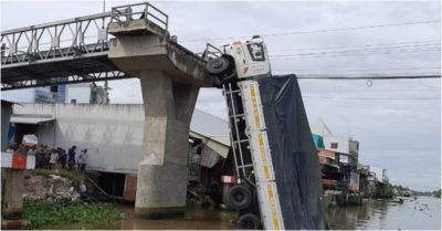 Khởi tố tài xế xe tải chở 15 tấn lúa làm sập cầu trọng tải 3,5 tấn