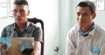 Tài xế Grab và hành khách tìm người trả lại 360 triệu đồng nhặt được