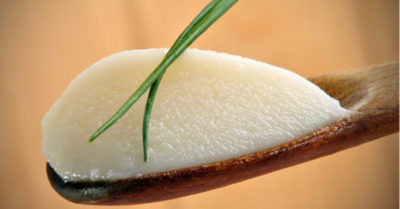 Mỡ lợn trắng thơm nhờ 3 thứ: nước, gừng, muối