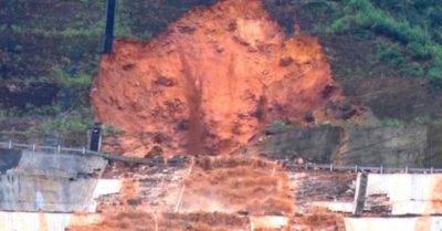 Thủy điện A Lưới vỡ đường ống nước