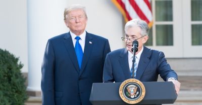 Tổng thống Trump đã đúng trong cuộc chiến về chính sách tiền tệ