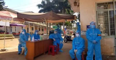 Tin tức 13/2: Thêm 1 ca F2 dương tính mà F1 âm tính tại TP.HCM; Chuỗi lây nhiễm ở sân bay Tân sơn nhất có biến thể Covid-19 ở tận Rwanda; 1 nhánh sông Trường Giang cạn dòng trăm năm mới thấy…