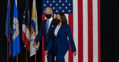 Bà Harris tiếp tục thay ông Biden điện đàm với nguyên thủ thế giới