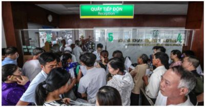 Từ ngày 1/4, khám với giáo sư tại Bệnh viện Bạch Mai: 550.000đ/lượt, giường theo yêu cầu 3,3 triệu đồng