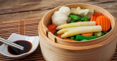 Hấp rau, uống Kombucha vào mùa xuân để làm sạch thân thể và tràn đầy sinh lực