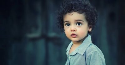 Cậu bé đã đánh thức lòng tốt trong trái tim băng giá của người đàn ông
