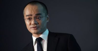 Bay 26 tỷ USD vốn hóa chỉ vì CEO đăng một bài thơ cổ lên mạng