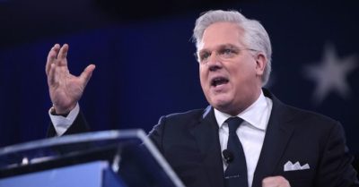Glenn Beck: Giới truyền thông cánh tả bán rẻ Mỹ cho Trung Quốc