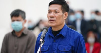 Cựu giám đốc CDC Hà Nội lãnh 10 năm tù vì nâng khống giá máy xét nghiệm Covid-19