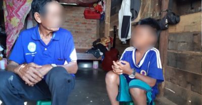 Cậu học trò không có 550 nghìn nộp quỹ bị hiệu trưởng giữ học bạ