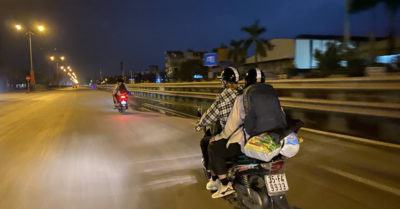 Tin tức sáng 24/7: Thêm 3.991 ca; Hà Nội giãn cách; 16 trường ĐH, cao đẳng sẽ được trưng dụng cho hoạt động y tế; Khởi tố vụ án hình sự con trai làm lây Covid-19 cho mẹ…