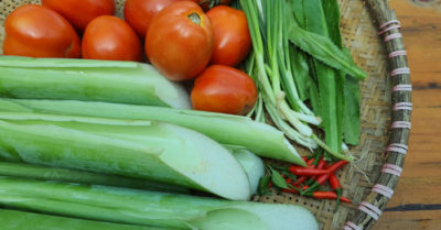 Nguyên nhân gây ngứa khi sơ chế dọc mùng và cách làm dọc mùng không ngứa