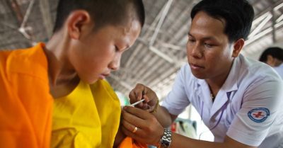 Phát hiện mới: Tiêm phòng cúm có liên quan đến gia tăng tỷ lệ tử vong do Covid-19