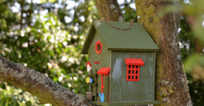 Cách đơn giản để tiết kiệm tiền bạc mà sống xanh trong ngôi nhà của chúng ta