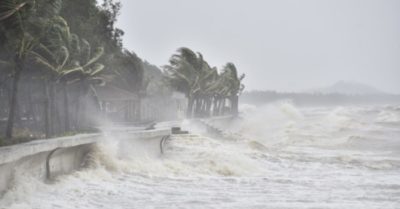 Bão Côn Sơn giật cấp 11 đã đi vào Biển Đông