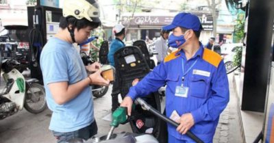 Giá xăng dầu đồng loạt tăng mạnh, lên mức cao nhất trong 3 năm qua