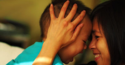 Bí quyết nuôi dạy 3 con thành đạt và giàu có của bà mẹ Do Thái