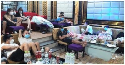 Tin tức tối 24/9: Thêm 8.537 ca mắc Covid-19, thấp nhất trong hơn 1 tháng qua của đợt dịch này; Tài xế lái ôtô VinFast tông nhiều xe máy dừng đèn đỏ có nồng độ cồn cao