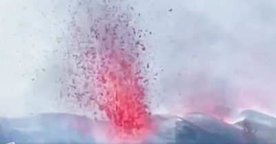 Clip: Núi lửa phun trào, Tây Ban Nha sơ tán hàng vạn dân