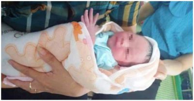 Người phụ nữ phát hiện bé trai kháu khỉnh bị bỏ rơi bên vệ đường