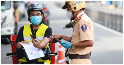 TP. HCM: Bỏ giấy đi đường, người dân sẽ dùng app sau ngày 30/9