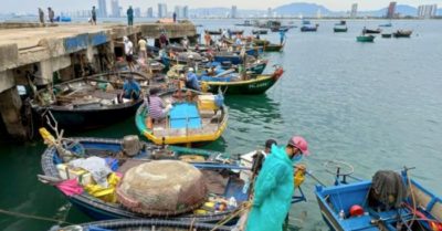 Bão Côn Sơn giật cấp 12, hướng vào Quảng Trị – Quảng Ngãi