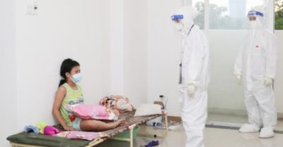 Nhiều trẻ mồ côi vì Covid-19 bị khủng hoảng tâm lý