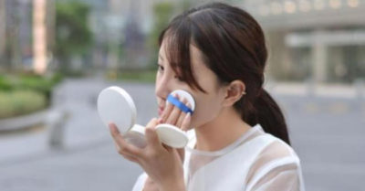 Khoảng cách giữa người mẹ ăn mặc đẹp và người mẹ không để ý ăn mặc