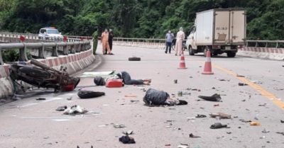 Chạy xe máy về quê tránh dịch, hai mẹ con bị tai nạn tại Quảng Nam