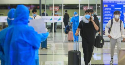 Tin tức sáng 21/10: Mở lại tất cả đường bay nội địa, bỏ quy định tiêm vắc xin; Giám đốc Sở xin lỗi vì phát ngôn: “Chưa có ai thiếu ăn, thiếu mặc, khốn khổ” vì dịch