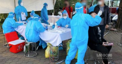 Dựng lều, bán giấy test nhanh Covid-19 giả cho cổ động viên vào sân Mỹ Đình