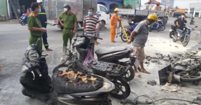 Tin tức tối 17/11: Thêm 9.849 ca covid-19; Bất ngờ với quy định mới của Hà Nội, từ ngày 17/11, diện nào phải cách ly tại nhà khi đến TP này?; Nhiều bình gas văng xuống đường phát nổ, nhà dân ven đường gặp họa