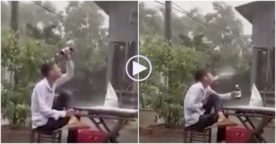 Video: Giải sầu dưới mưa, thanh niên bị thiên lôi ghé thăm