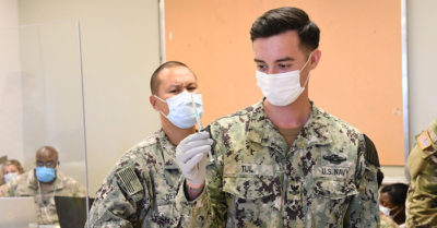 Hàng nghìn quan chức tình báo Mỹ từ chối tiêm chủng bất chấp nguy cơ bị sa thải