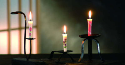 Nến Warosoku được làm hoàn toàn bằng thực vật