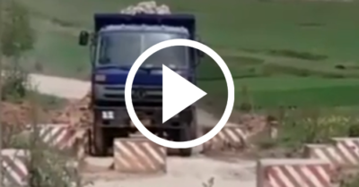 Video: Tài xế trổ tài lái xe tải vượt chướng ngại vật