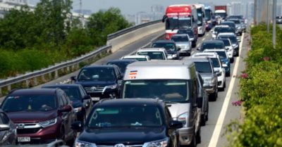 Thu hồi đề xuất người có bằng lái dưới một năm không được chạy quá 60km/h và vào cao tốc