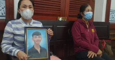 Tin tức tối 23/1: Thêm 14.978 ca Covid-19; Thương con chết oan, mẹ kháng cáo đề nghị tăng án hung thủ; Nạn rải đinh tái diễn trên cầu vượt Tỉnh lộ 10