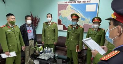 Bắt Giám đốc và kế toán trưởng CDC Thừa Thiên-Huế, khám xét nhà thu giữ nhiều tài liệu, tiền mặt