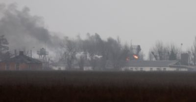 Thế giới 24/2: Nga tuyên bố vô hiệu hoá hệ thống phòng không Ukraine, binh sĩ đồng loạt hạ vũ khí