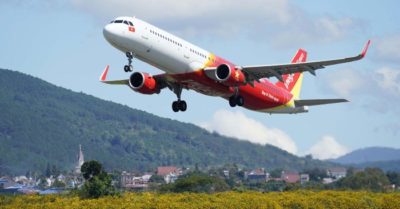 Giá vé máy bay: Nội địa tăng gấp 3, quốc tế khứ hồi chỉ từ hơn 1 triệu đồng