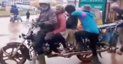 Video: ‘Siêu phẩm’ xe máy chở cùng lúc 8 người khiến dân mạng tròn mắt
