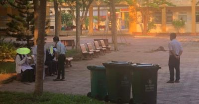 Vụ thầy phó hiệu trưởng bắt học sinh ăn thức ăn lấy ra từ thùng rác: Tỉnh có chỉ đạo hỏa tốc