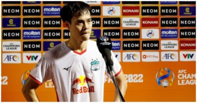 Văn Toàn: ‘Tôi không ném mà chỉ tháo băng đội trưởng ra thôi’